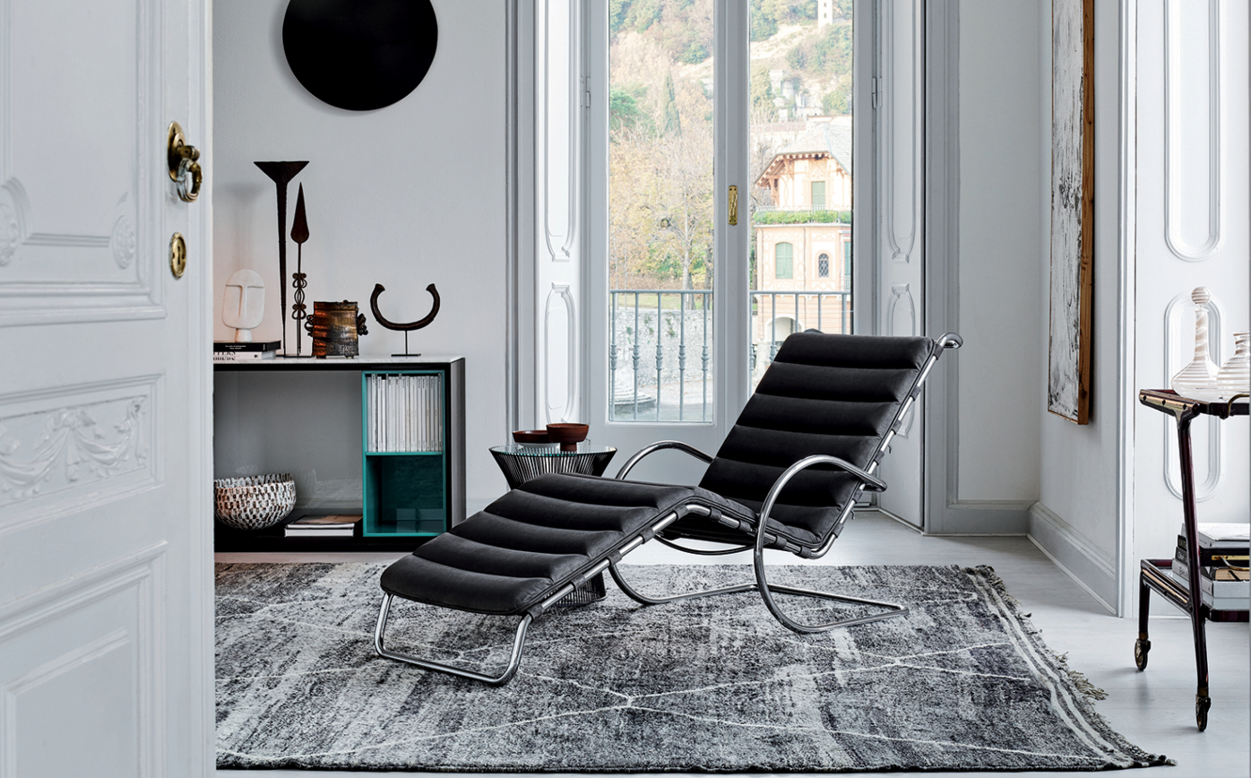 MR Chaise Lounge