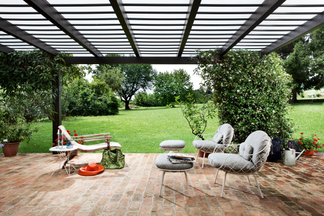 Pina Lounge Outdoor Chair
