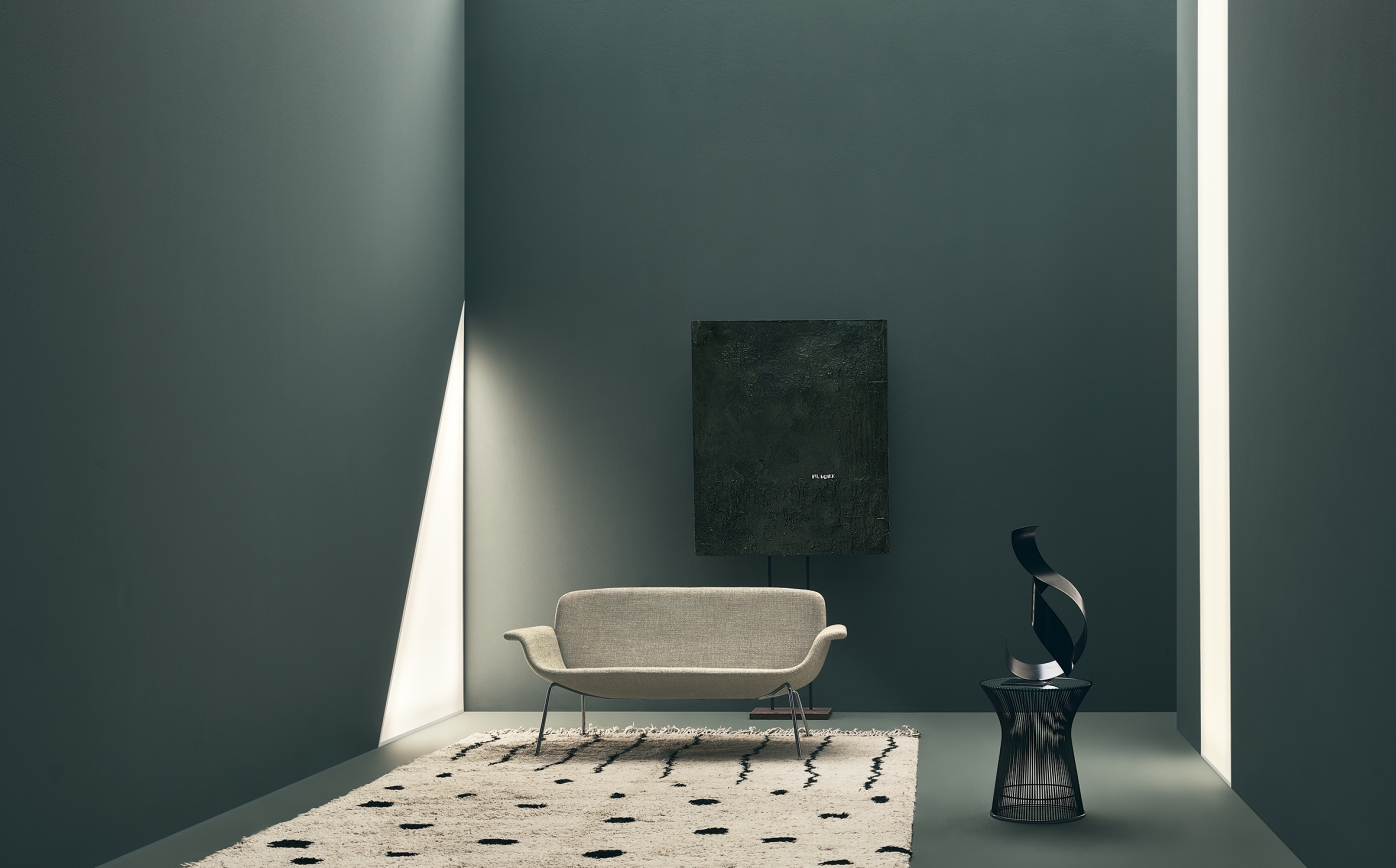 KN05 Settee