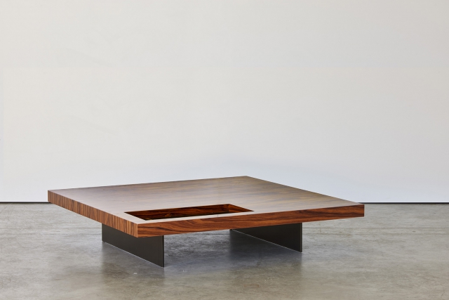 Boteco coffee table