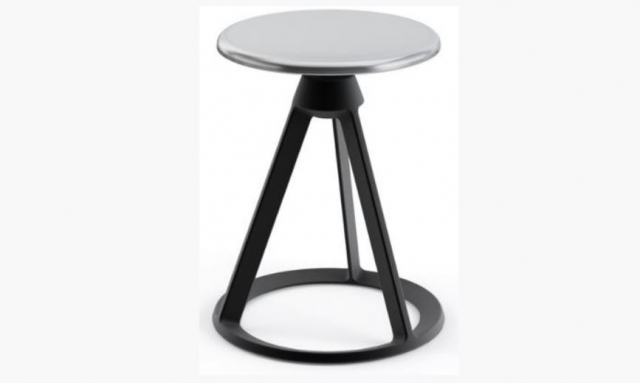 Piton swivel stool