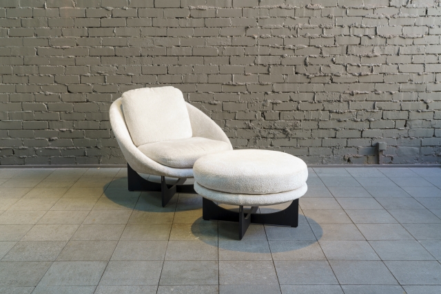 Lido armchair + footstool